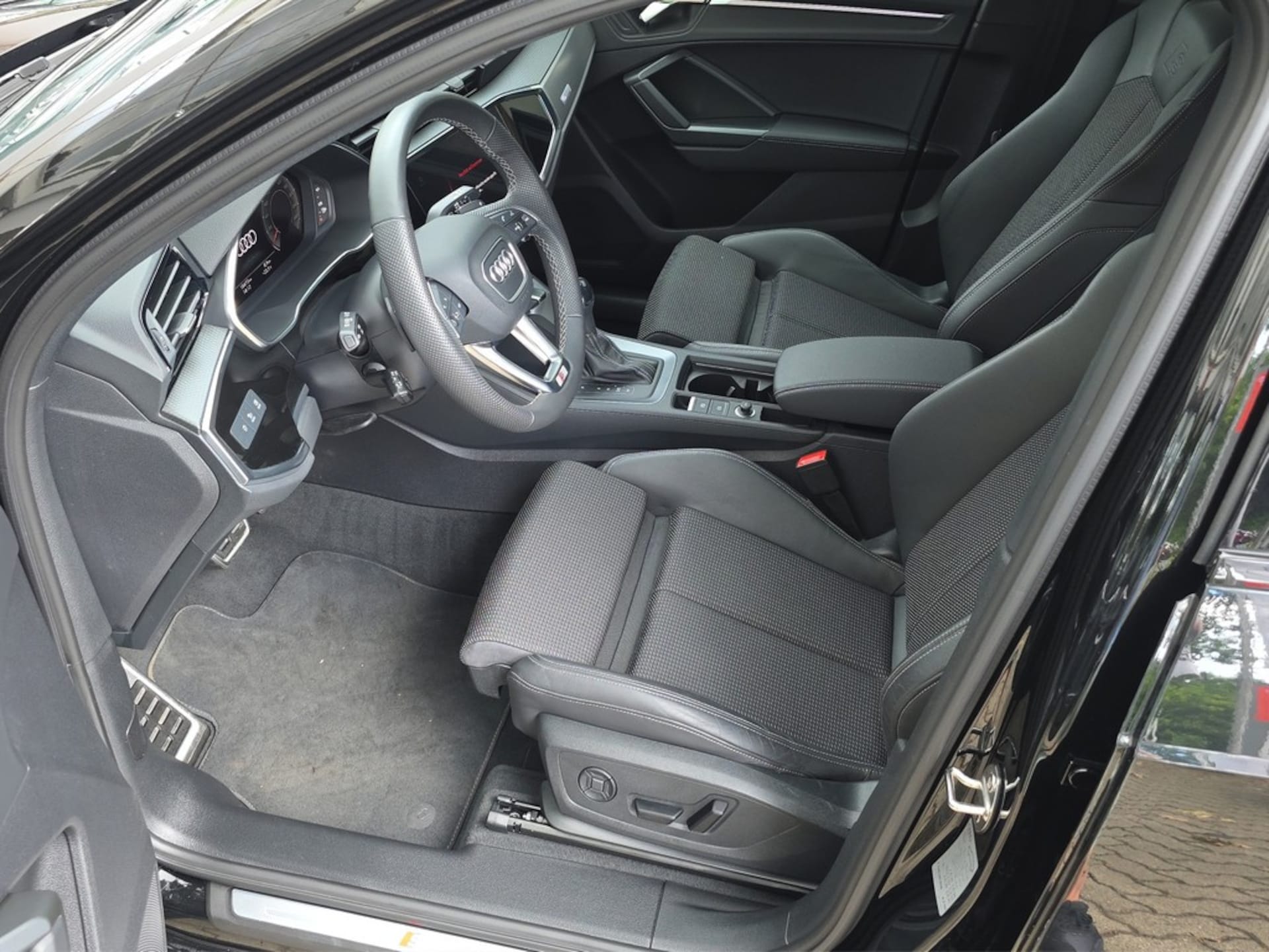 Audi Q3 SUV S line