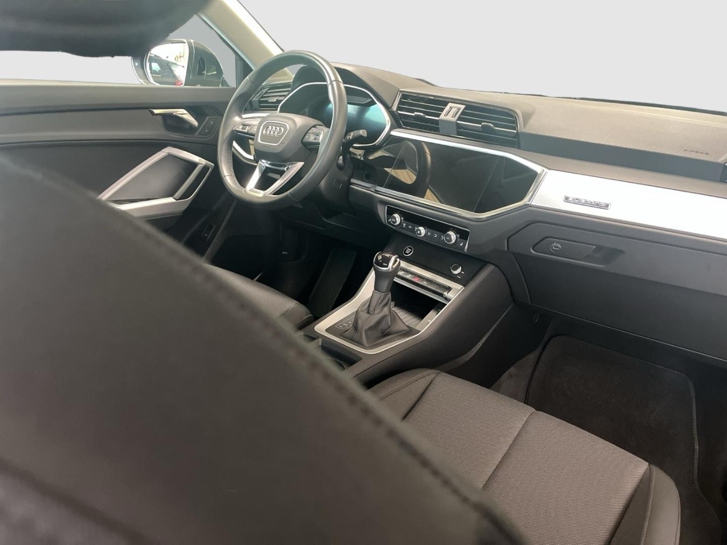 Bild über Audi Q3 Sportback S line 40 TFSI quattro S tronic - für weitere Informationen kontaktieren Sie den Audi Partner