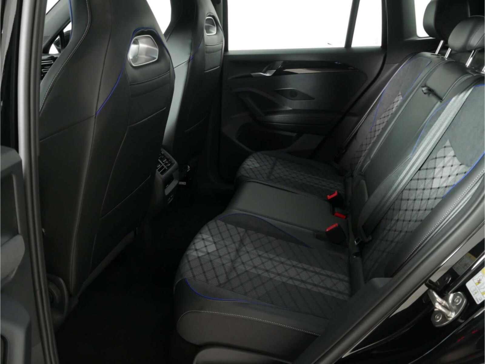 Volkswagen Tiguan – Bild 13