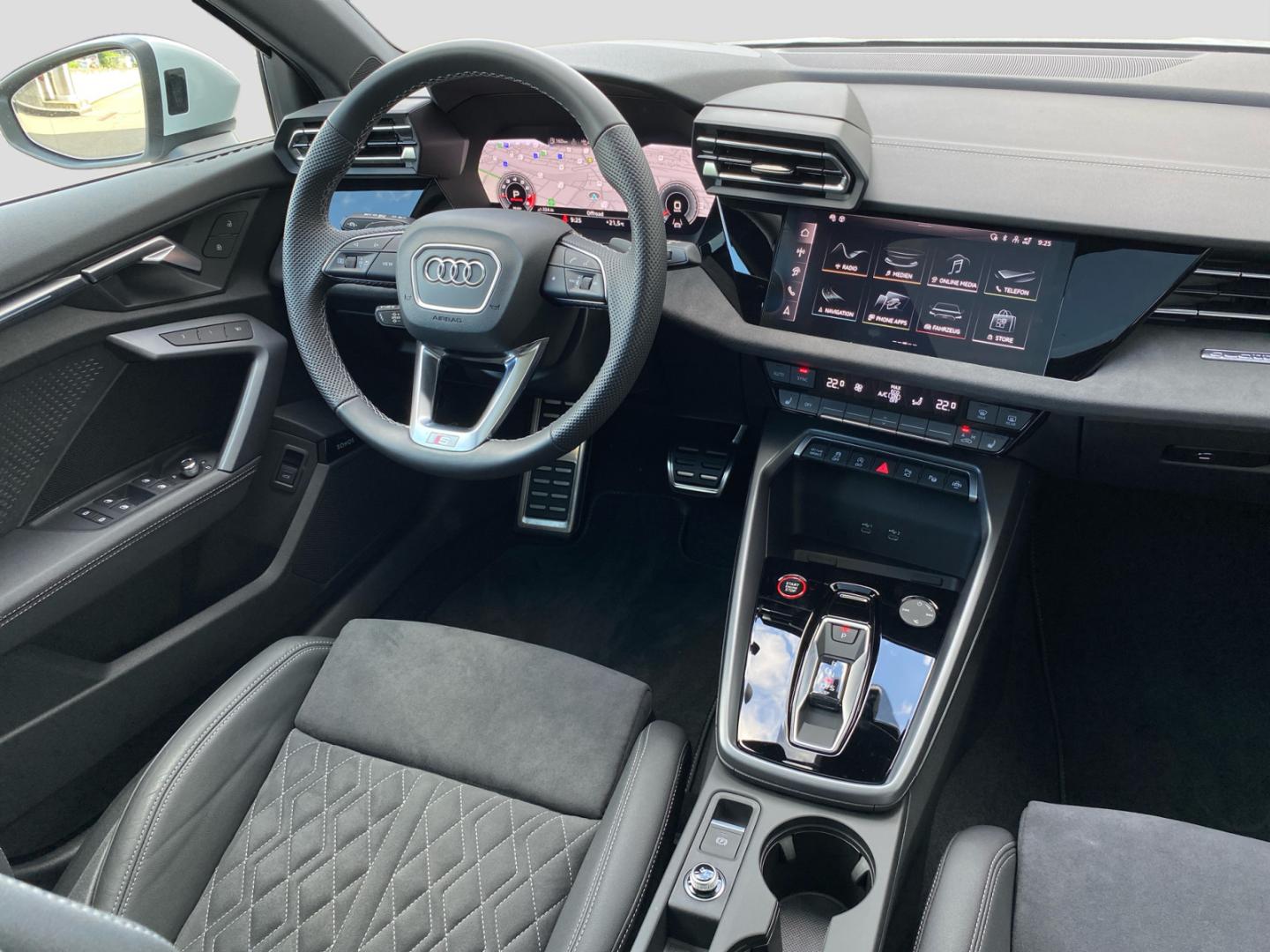 Image about Audi S3 Limousine TFSI quattro S tronic