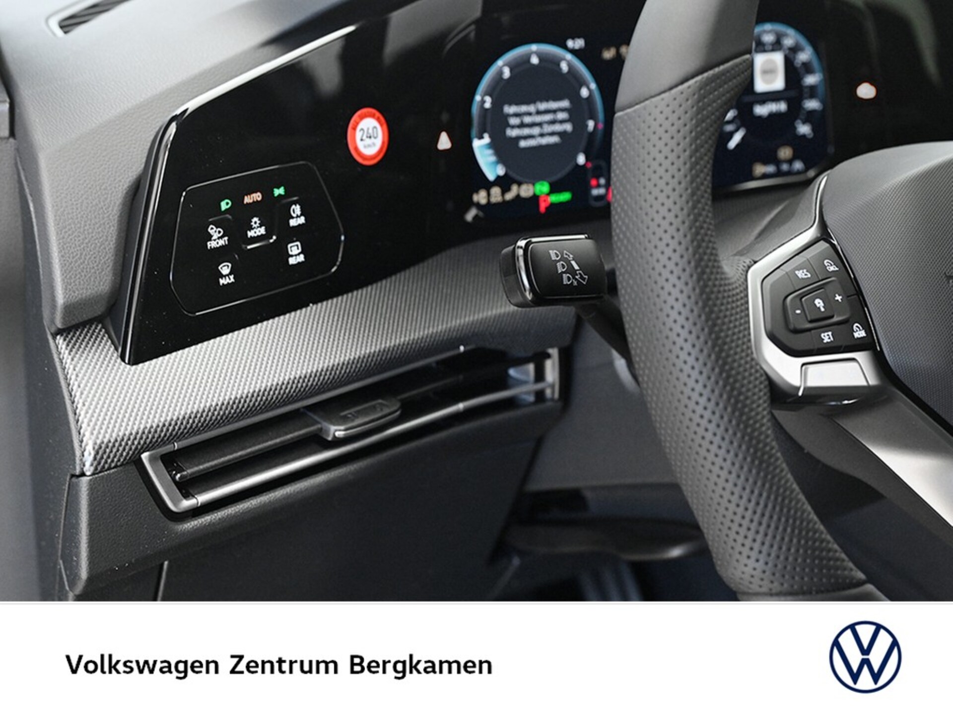 Volkswagen Golf R-Line