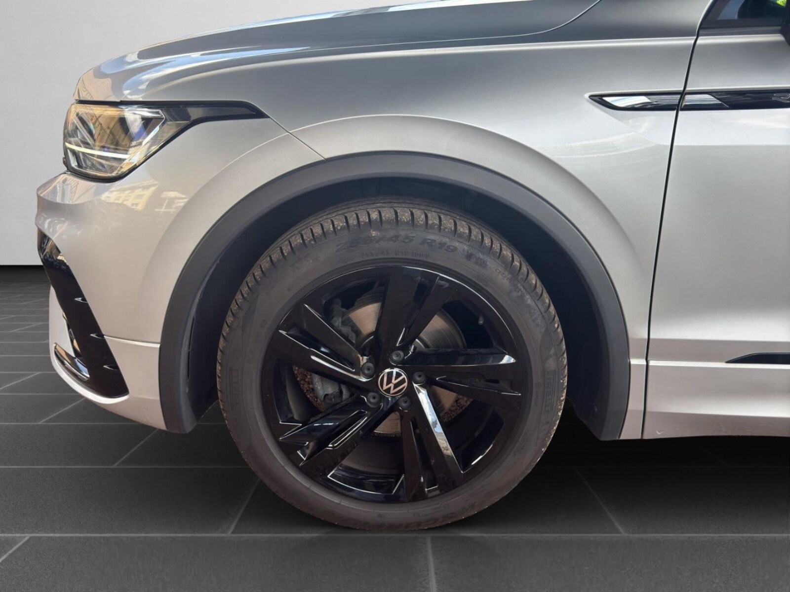 Volkswagen Tiguan – Bild 8