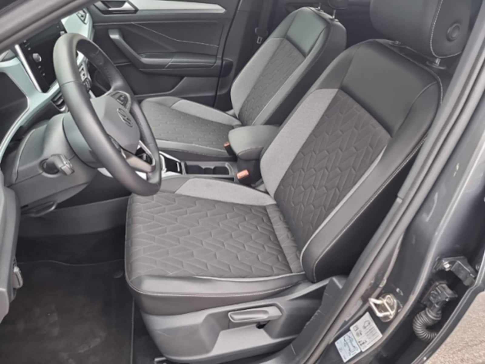 Volkswagen T-Roc – Bild 12