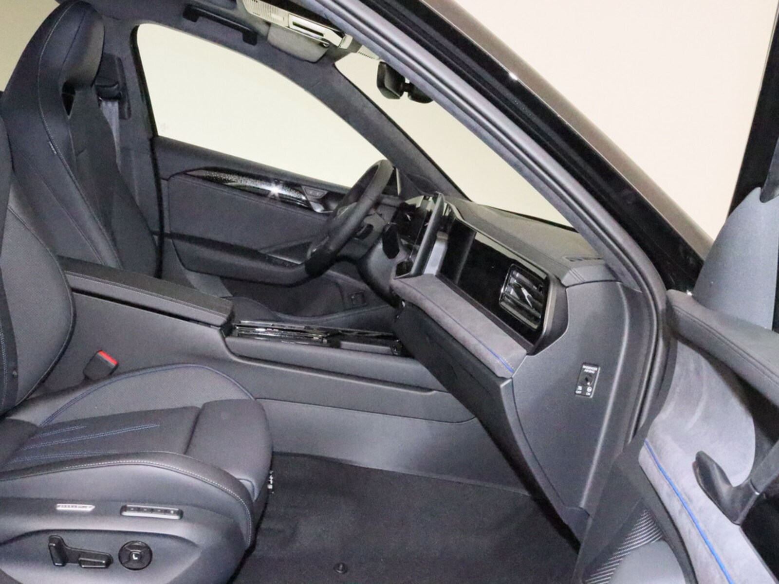 Volkswagen Passat – Bild 8