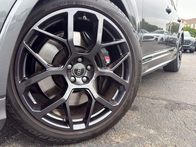 2025 Audi SQ7