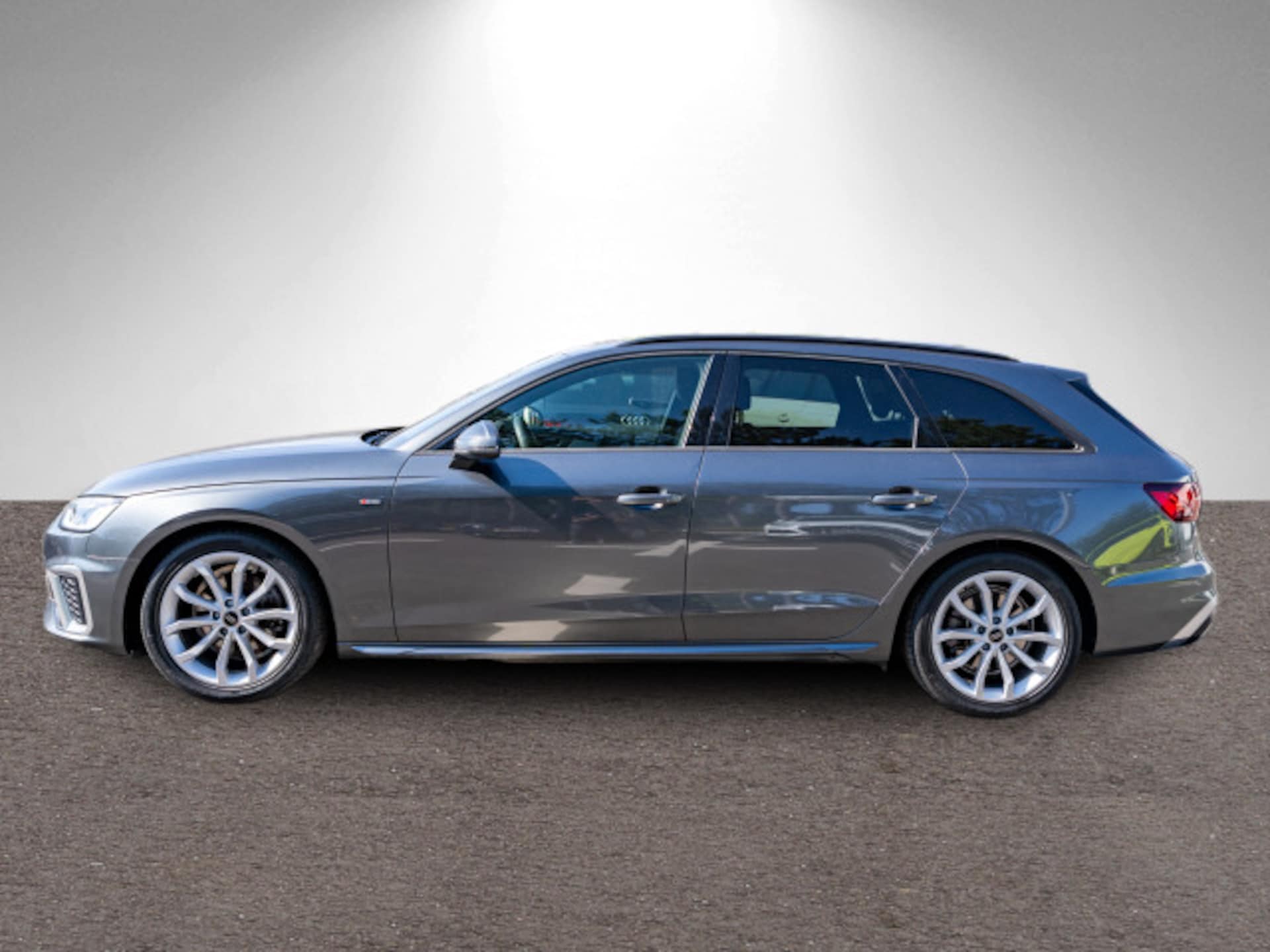 Audi A4 Avant S line