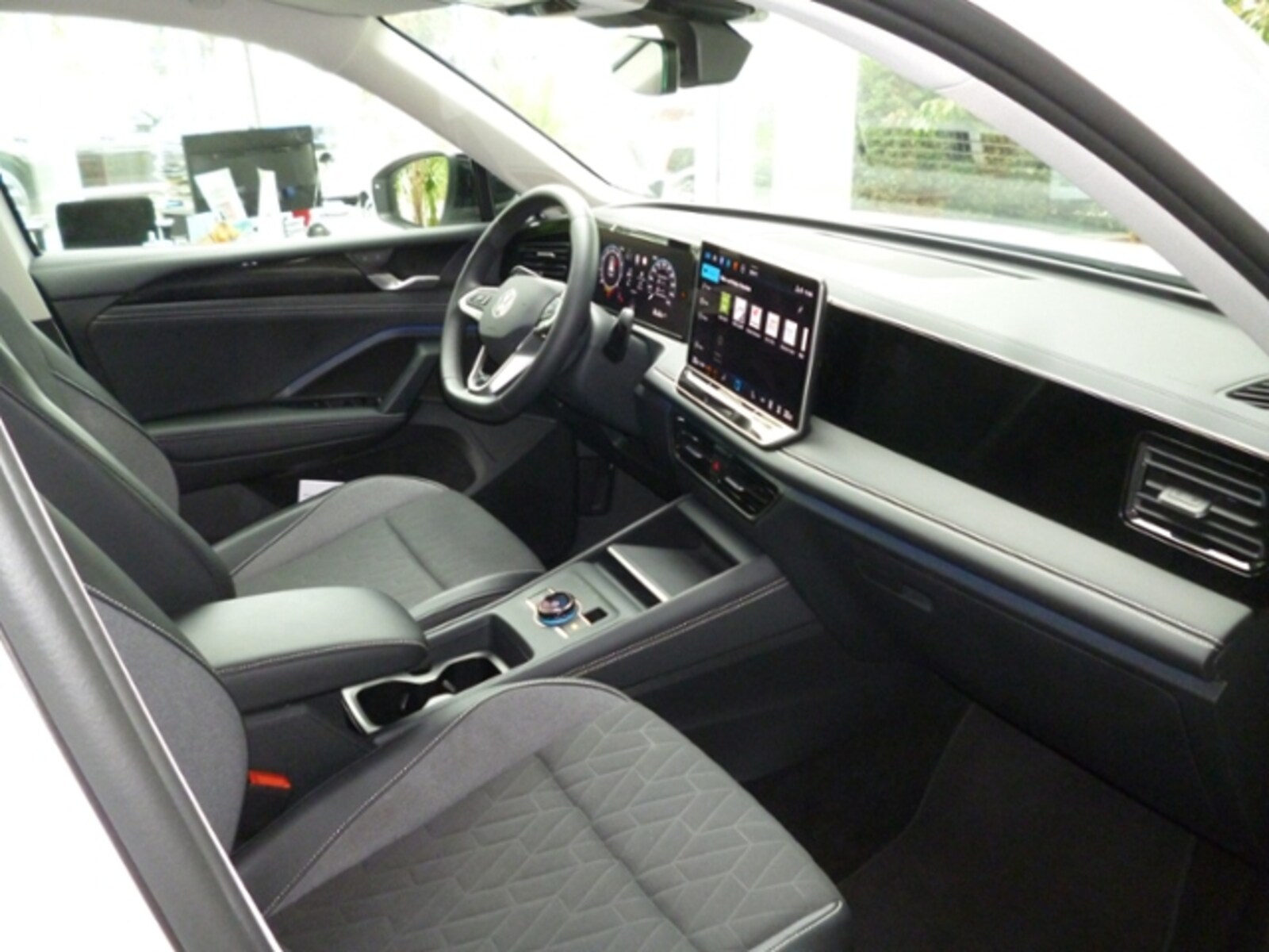 Volkswagen Tiguan – Bild 12