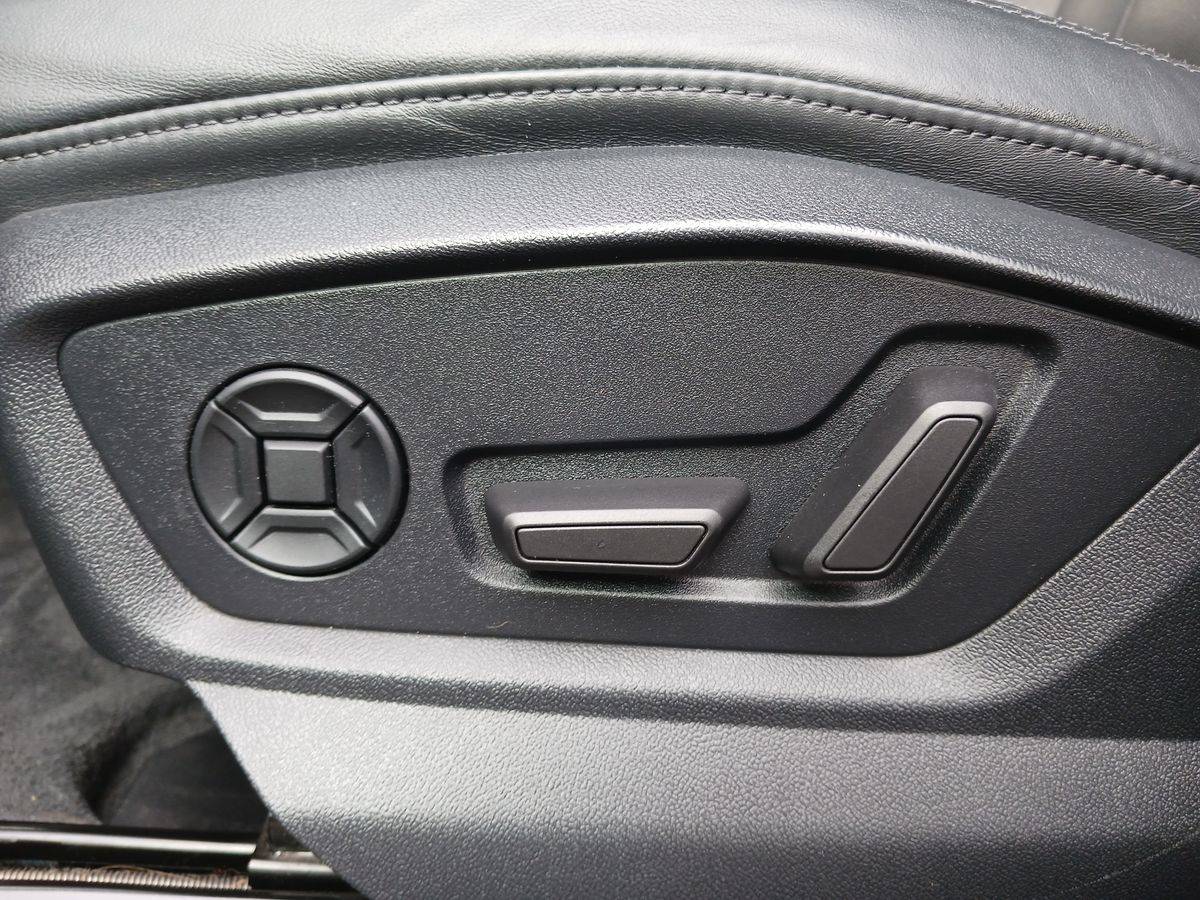 Image about Audi Q8 TFSI e Advanced 55 TFSI e quattro 280 kW (381 ch) tiptronic