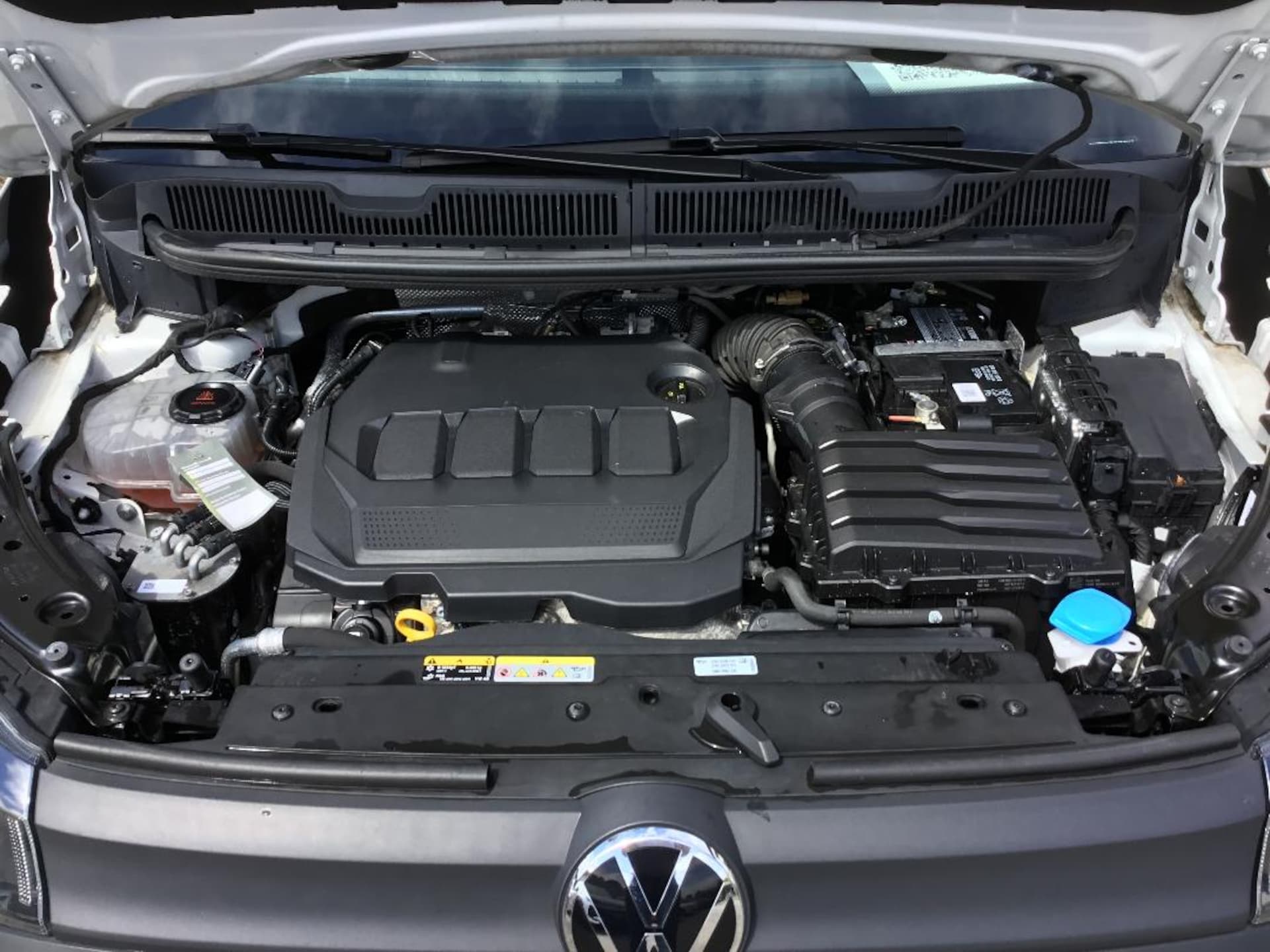 Volkswagen Caddy Kombi Basis-Modell