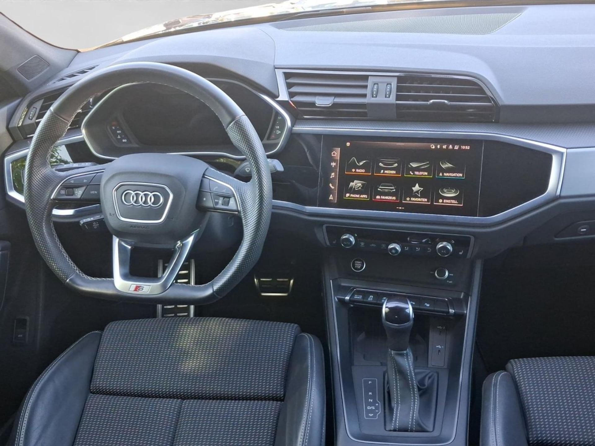 Audi Q3 Sportback S line