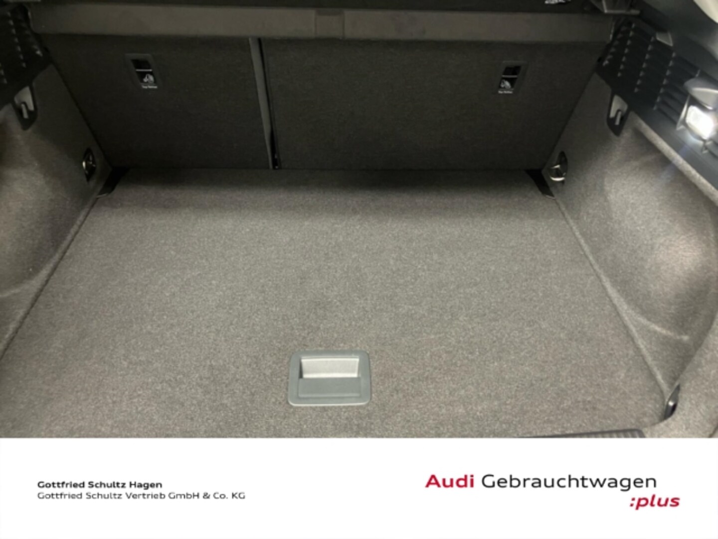 Bild über Audi Q2 S line 35 TFSI S tronic - für weitere Informationen kontaktieren Sie den Audi Partner