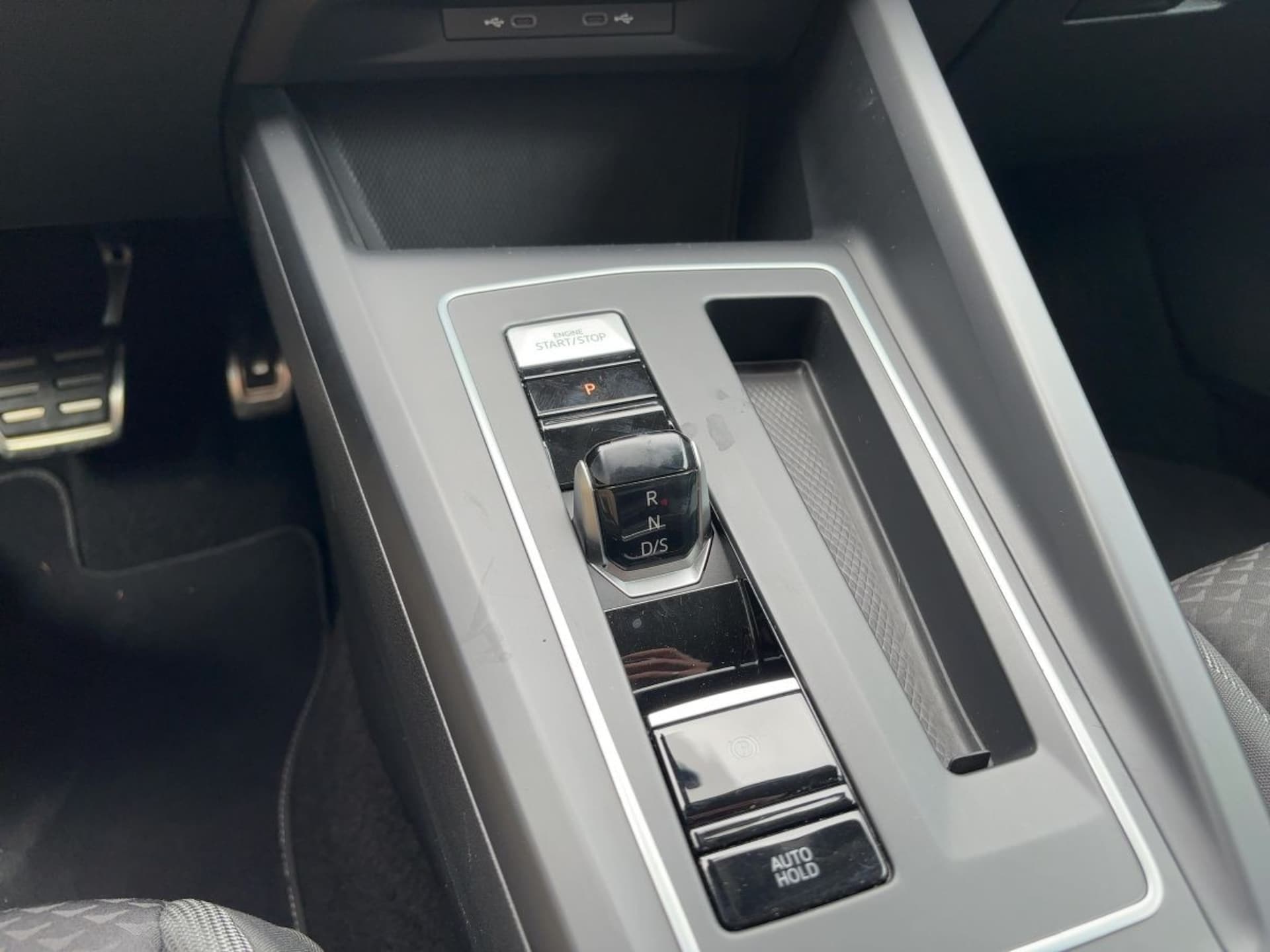Volkswagen Golf Active