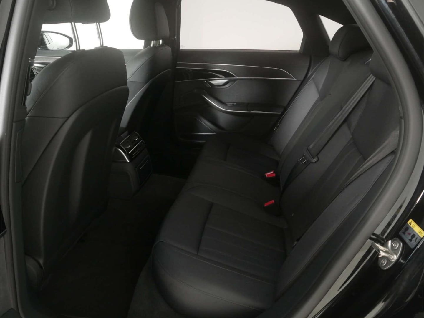 Bild über Audi A8 TFSI e 60 TFSI e quattro tiptronic - für weitere Informationen kontaktieren Sie den Audi Partner