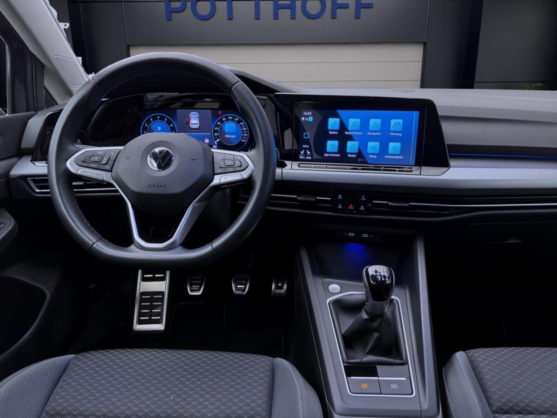 Volkswagen Golf Active