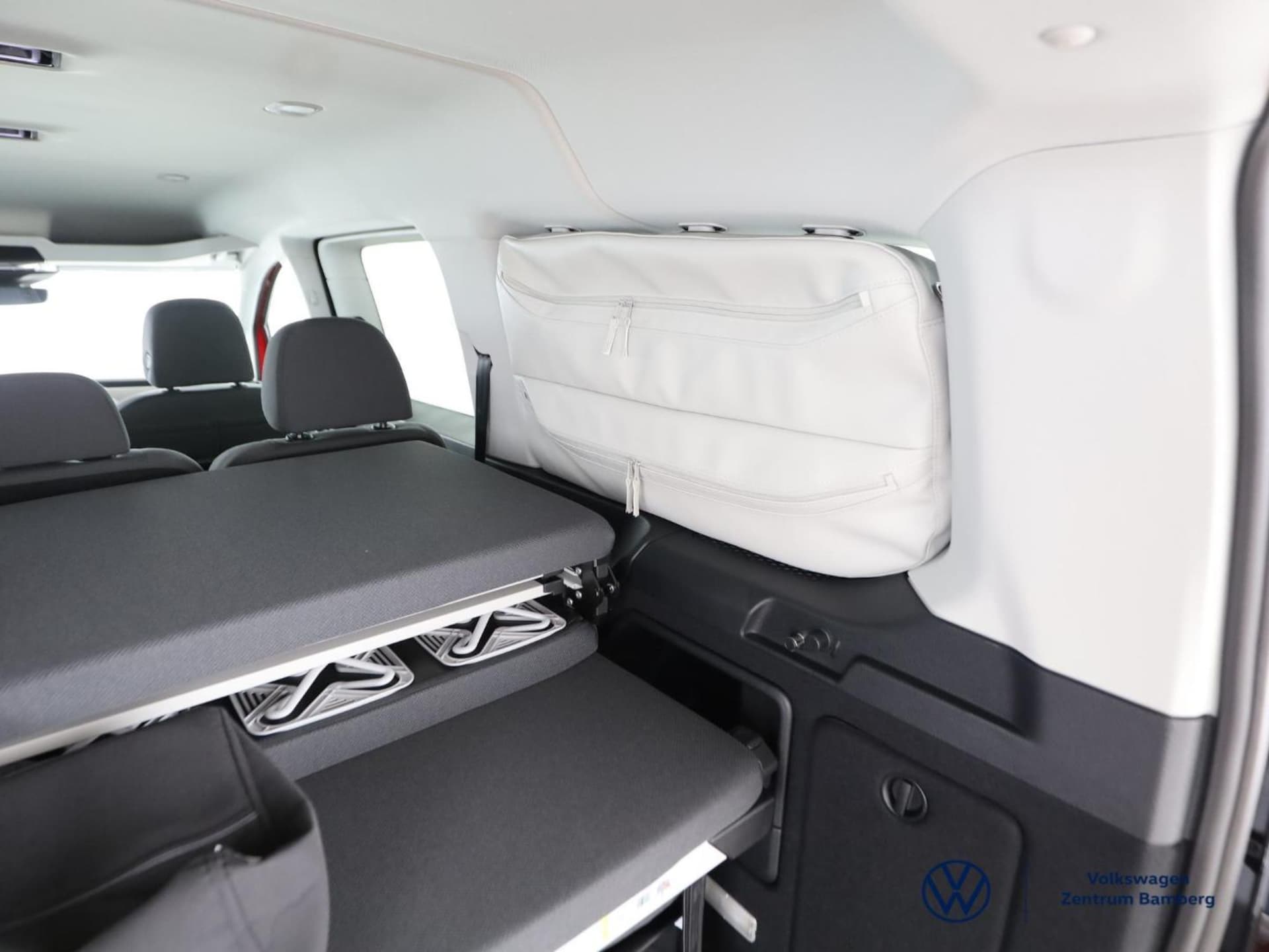 Volkswagen Caddy Maxi Basis-Modell