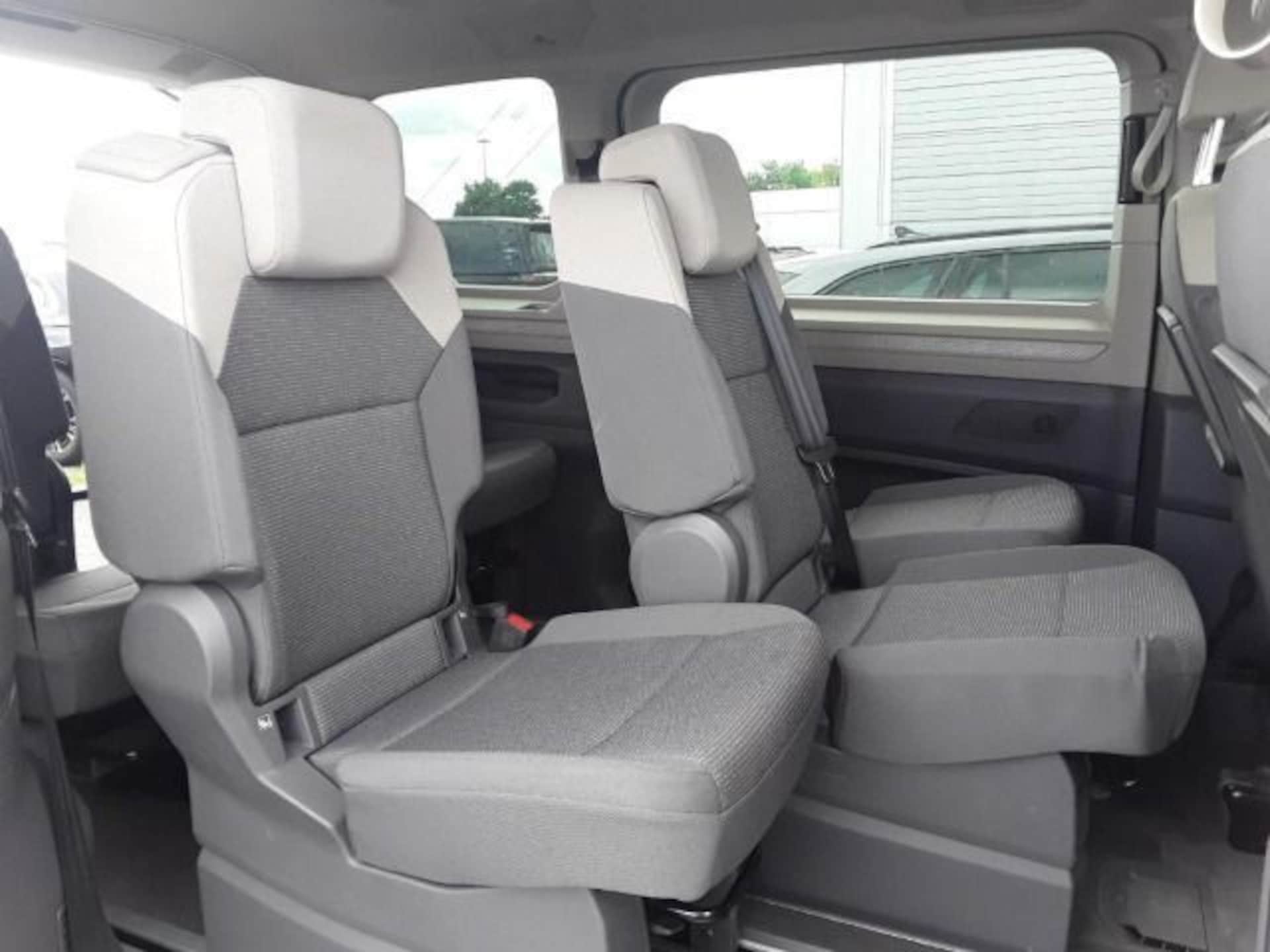 Volkswagen Multivan Basis-Modell