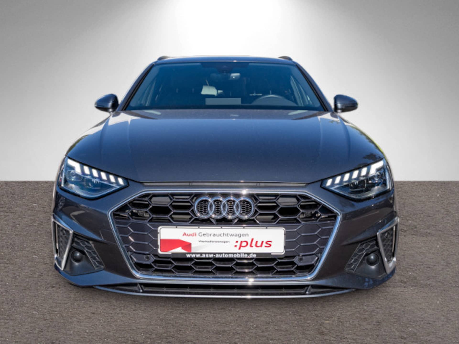 Audi A4 Avant S line
