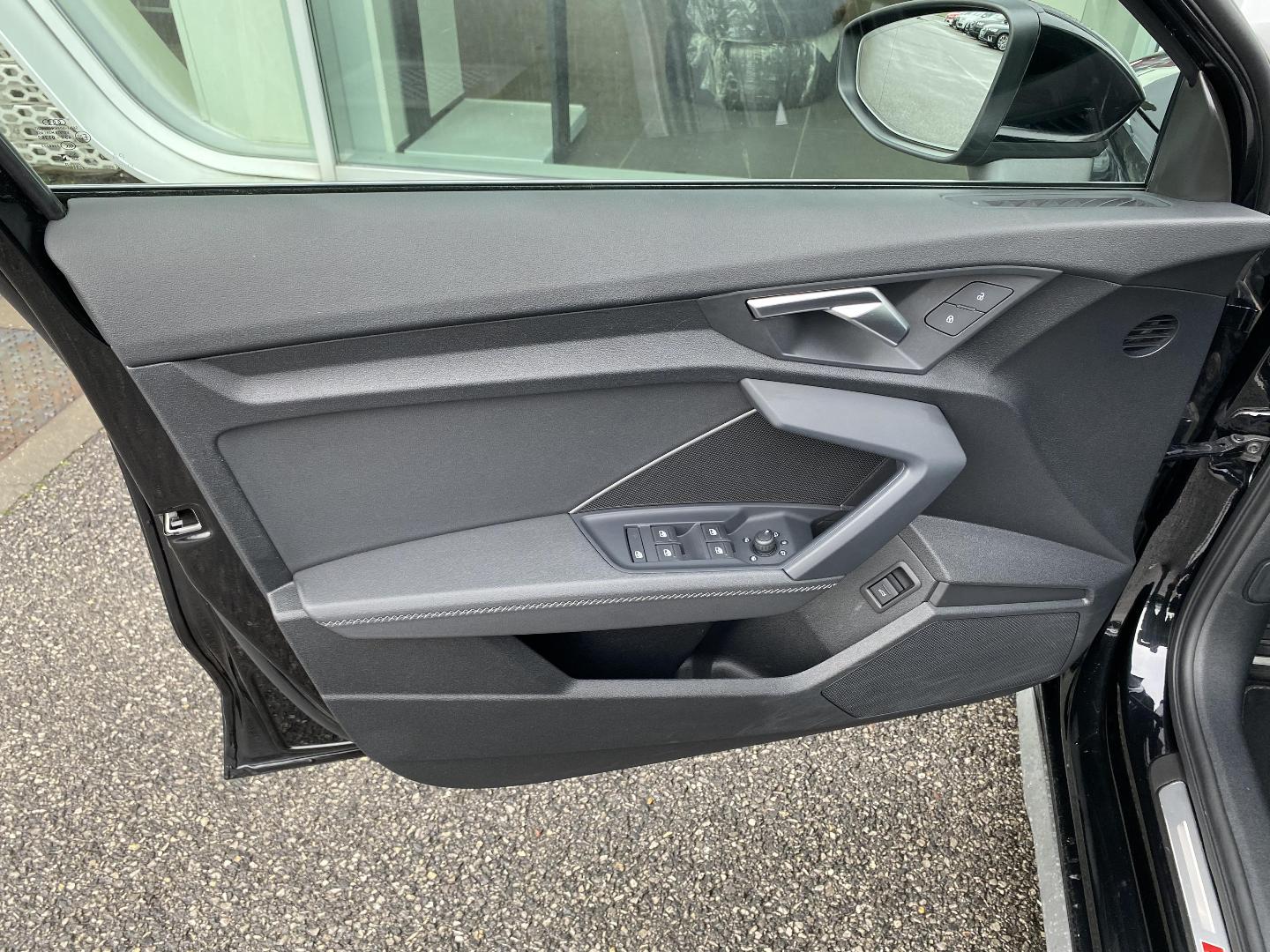 Image about Audi A3 Sportback S line 35 TDI 110 kW (150 ch) S tronic