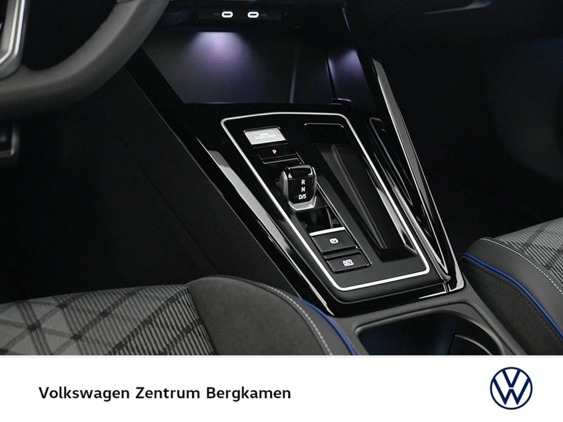Volkswagen Golf R-Line