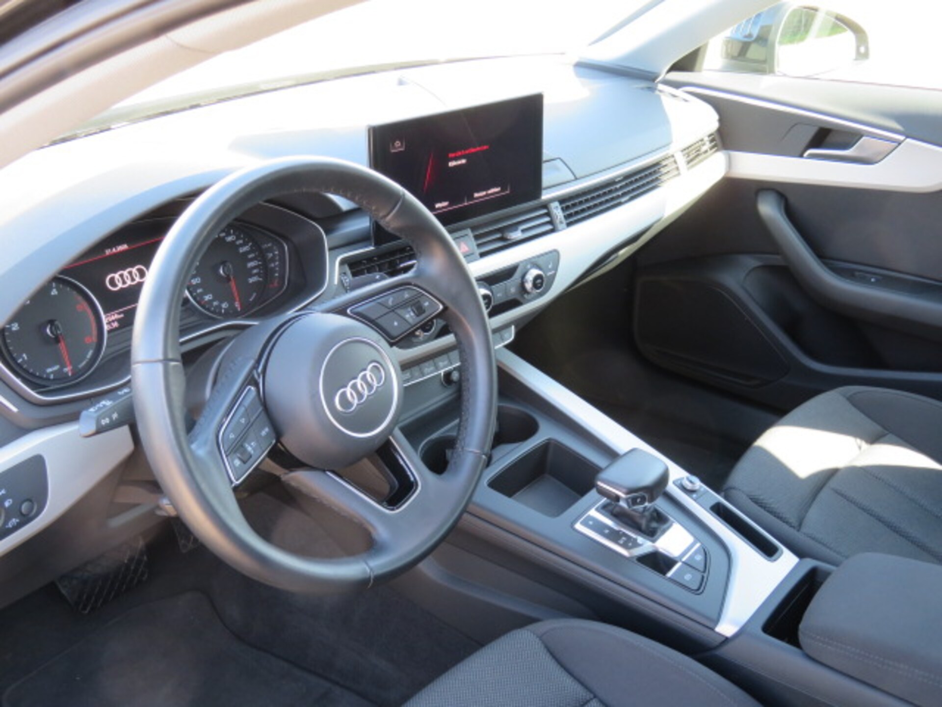 Audi A4 Avant S line