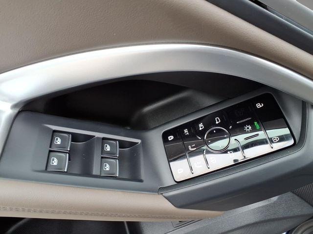 2025 Audi Q5 Premium - Photo 12