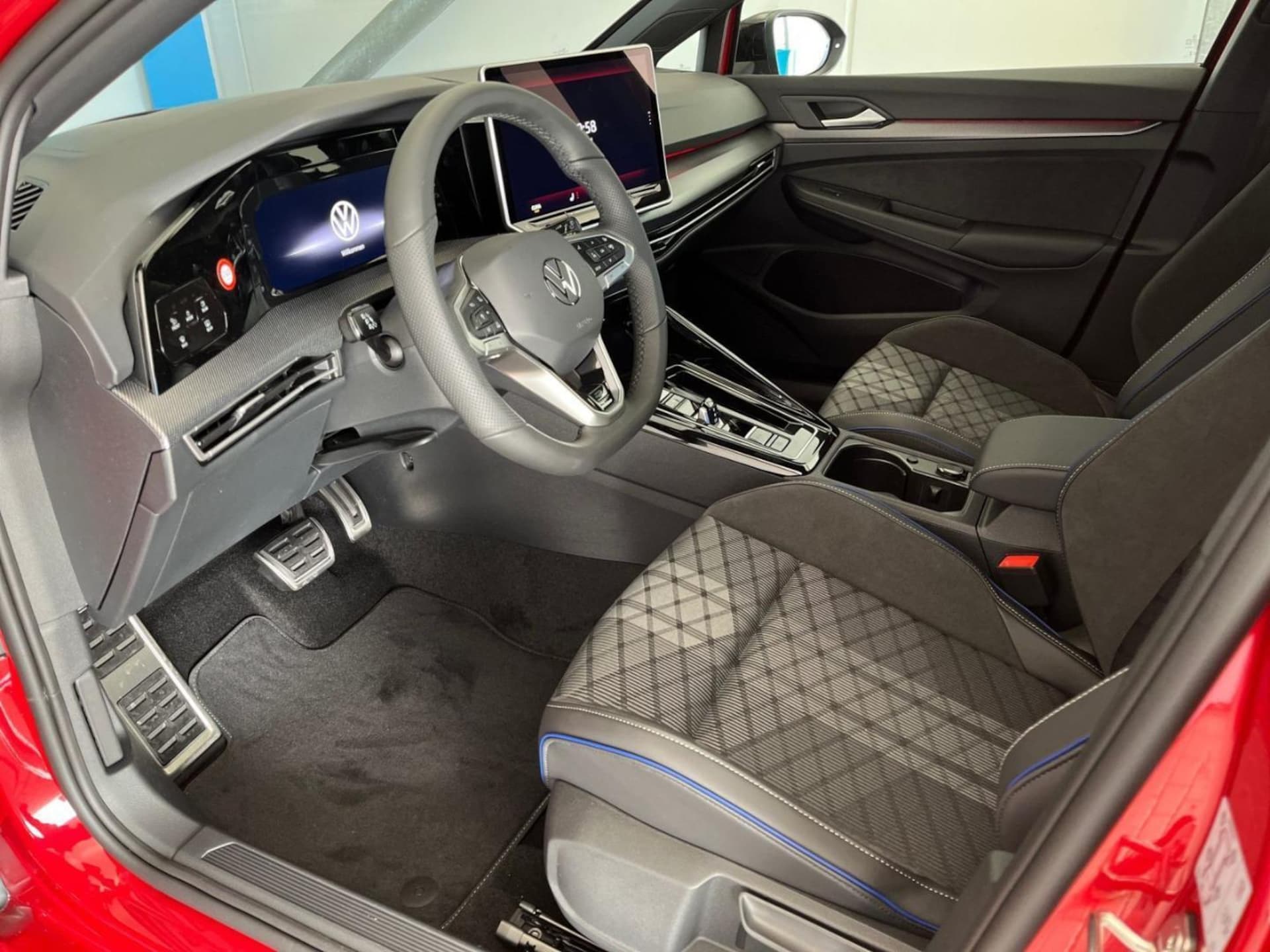 Volkswagen Golf Variant R-Line