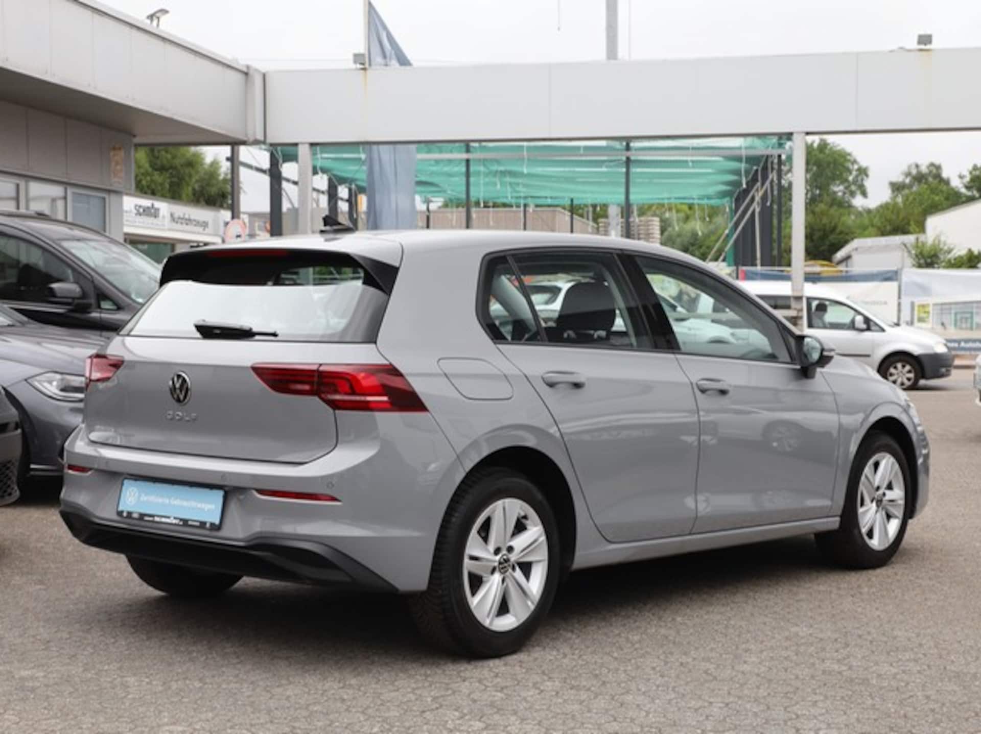 Volkswagen Golf Life