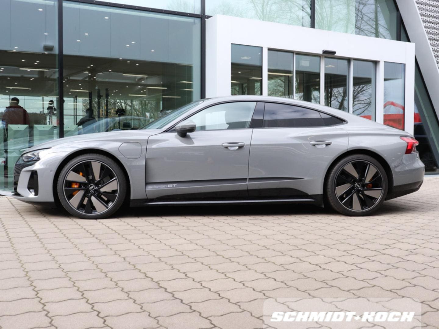 Image about Audi e-tron GT e-tron quattro
