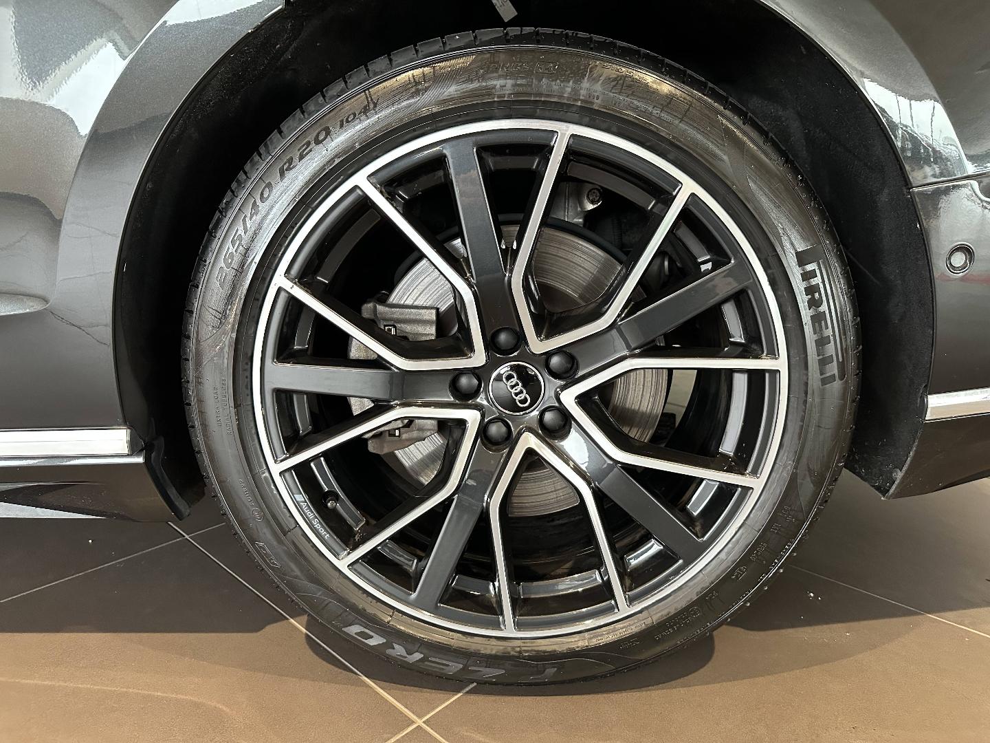 Image about Audi A8 L TFSI e Avus Extended 60 TFSI e quattro 330 kW (449 ch) tiptronic