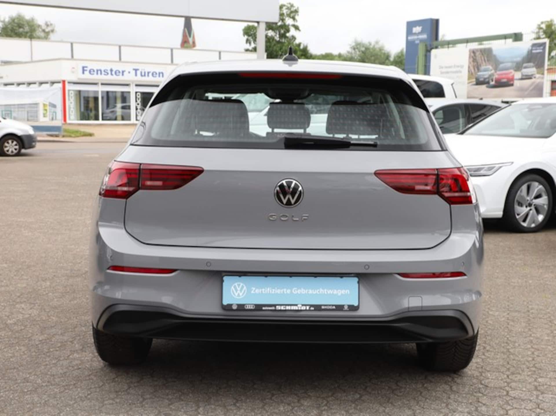 Volkswagen Golf Life