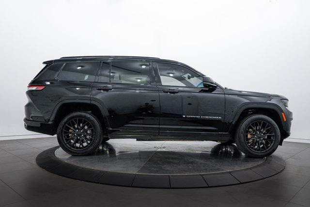 Used 2021 Jeep Grand Cherokee L Summit with VIN 1C4RJKEG7M8154279 for sale in Highland Park, IL