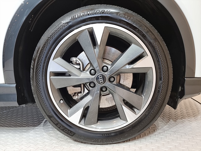 Audi Q4 e-tron 40 Premium 150, 00 kW 6