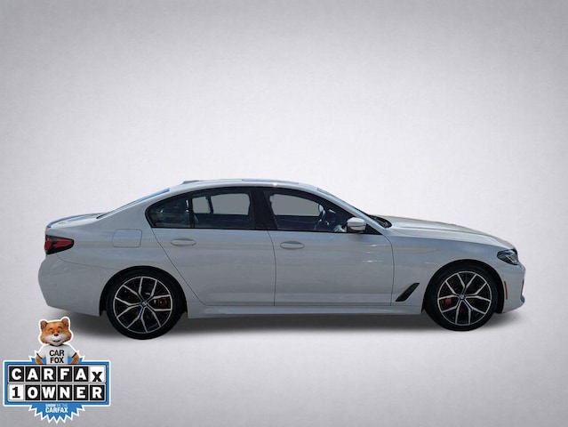 2023 BMW 530