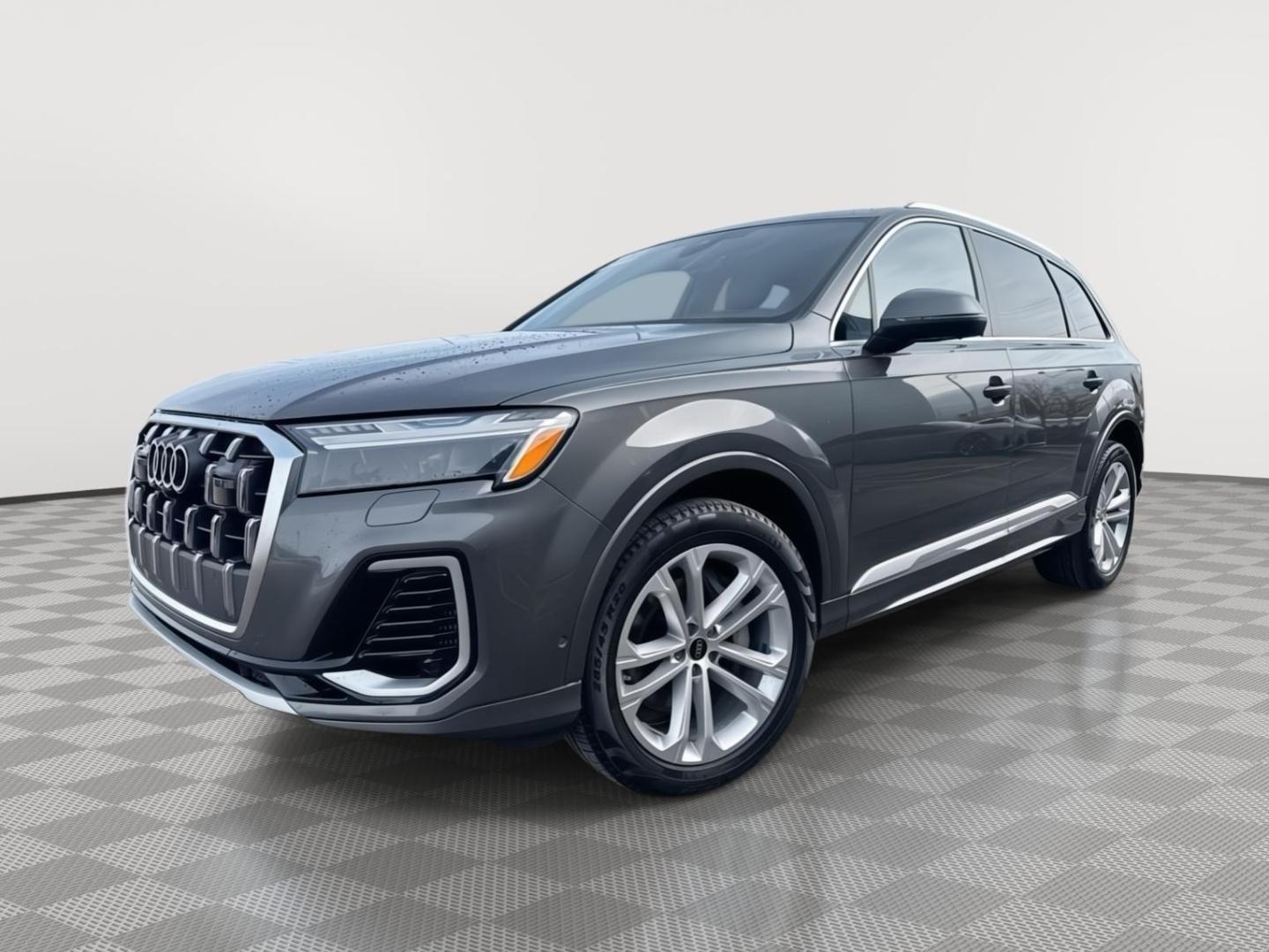 2025 Audi Q7 55 Prestige quattro Tiptronic's photo