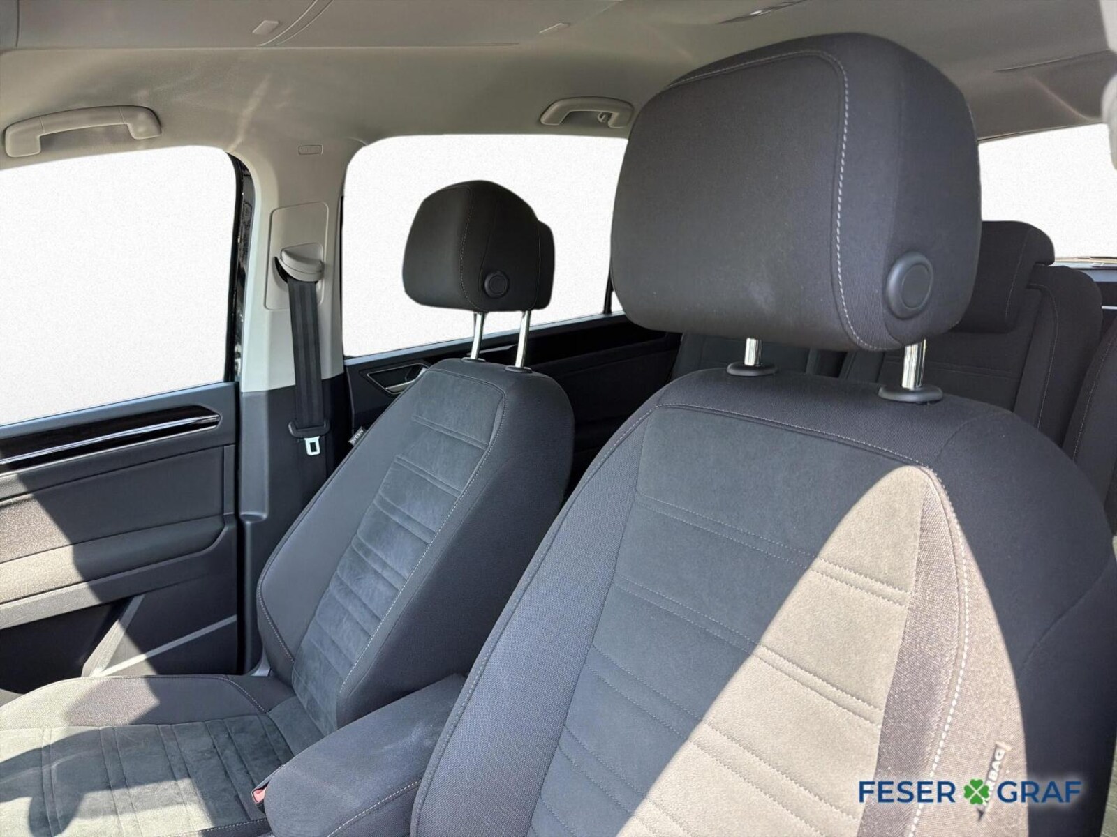 Volkswagen Touran – Bild 10