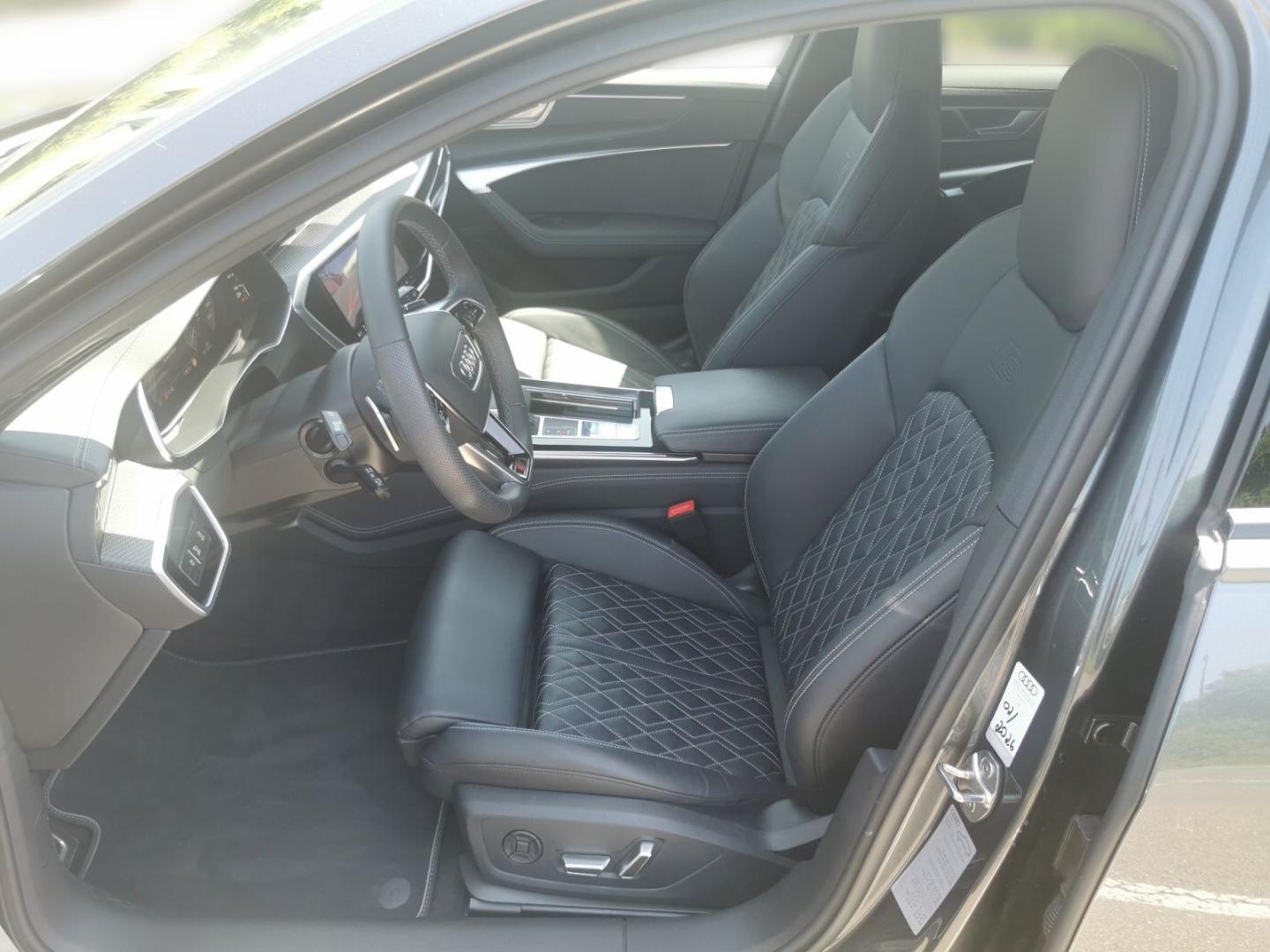 Image about Audi A6 Avant TFSI e S line 55 TFSI e quattro S tronic