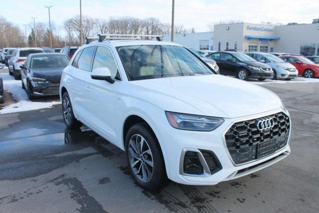 Used 2024 Audi Q5 Premium Plus with VIN WA1EAAFY2R2028044 for sale in Bay City, MI