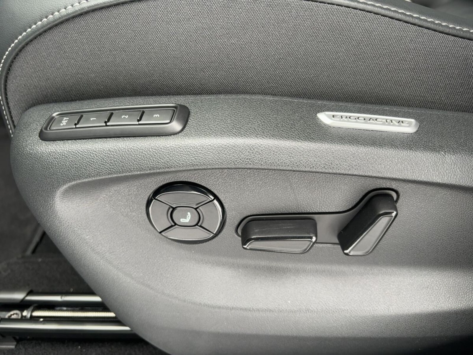 Volkswagen Tiguan – Bild 19