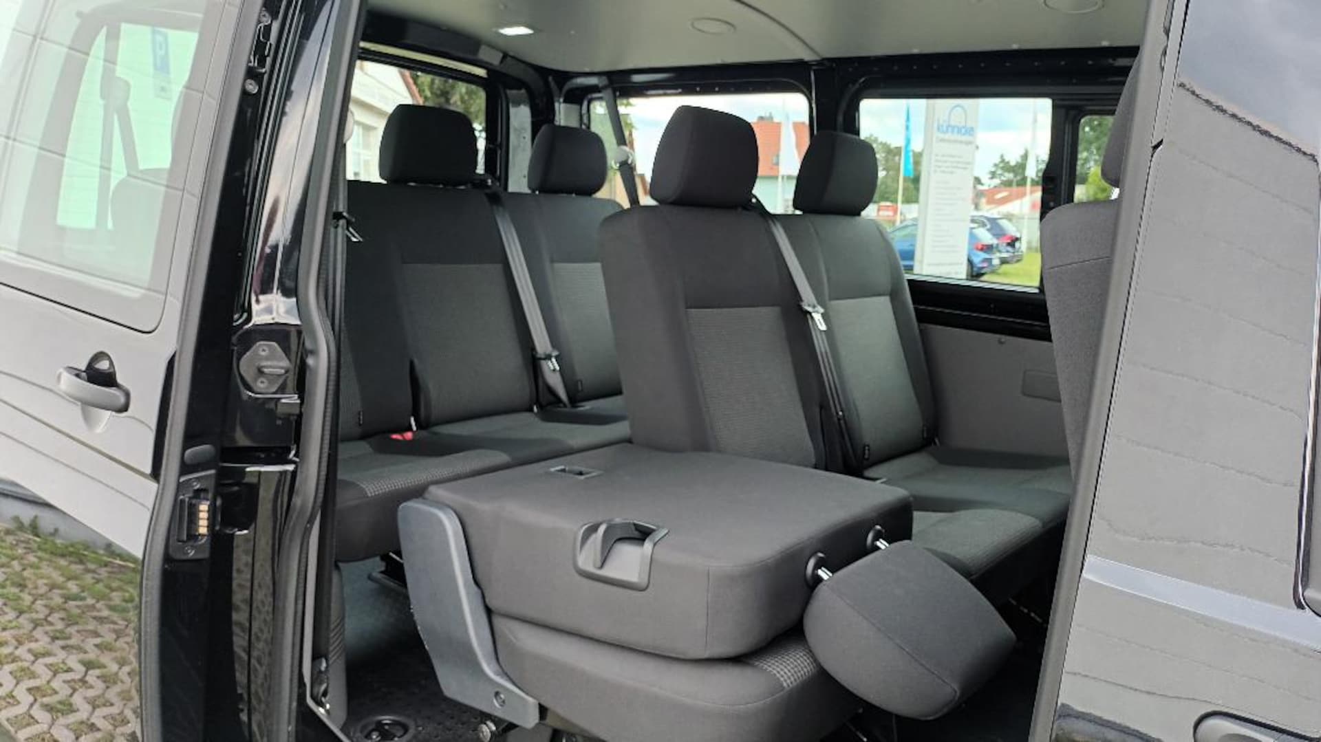 Volkswagen T6.1 Transporter Kombi kurzer Radstand