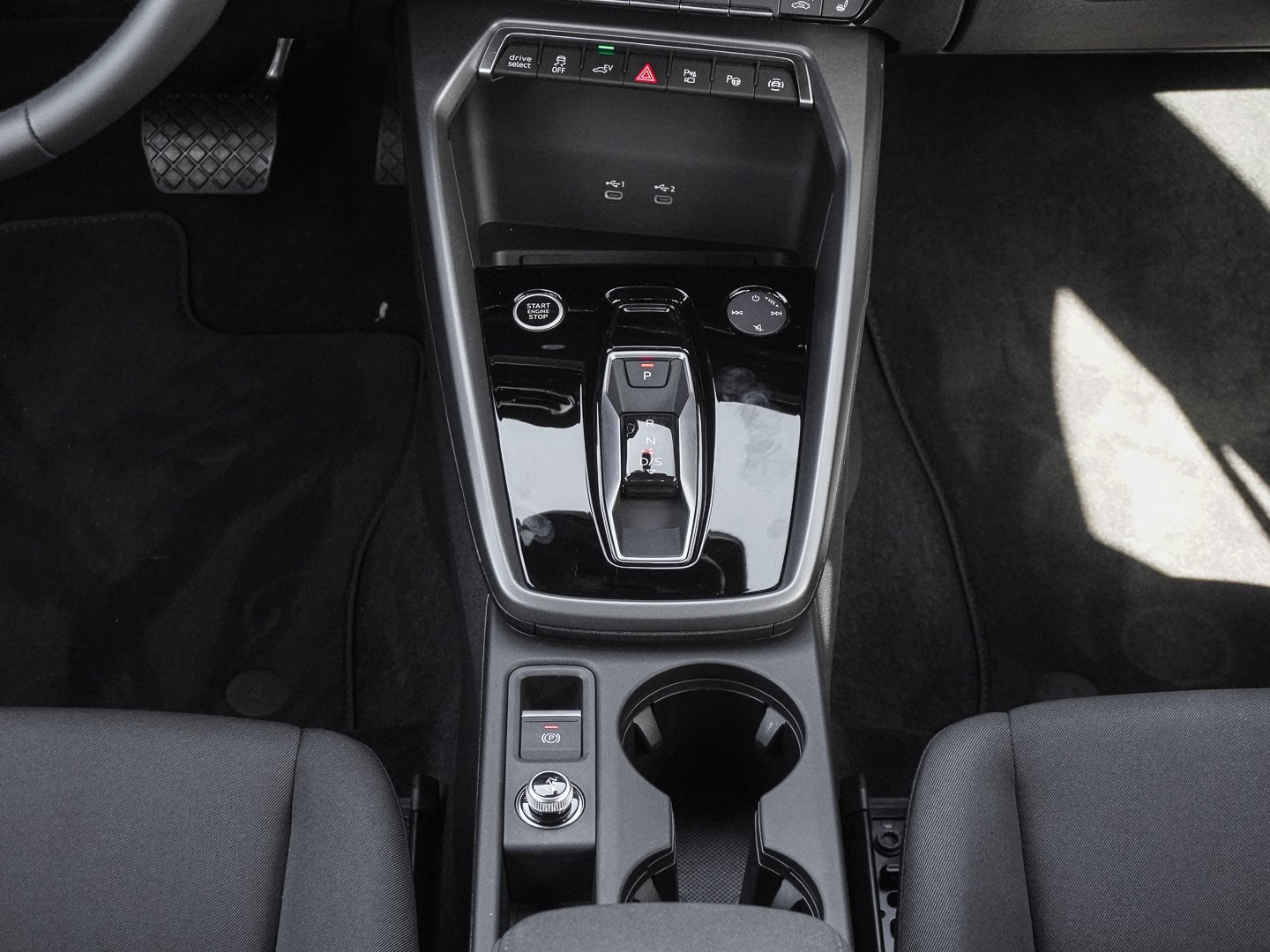 Bild über Audi A3 allstreet TFSI e TFSI e 150 kW S tronic - für weitere Informationen kontaktieren Sie den Audi Partner