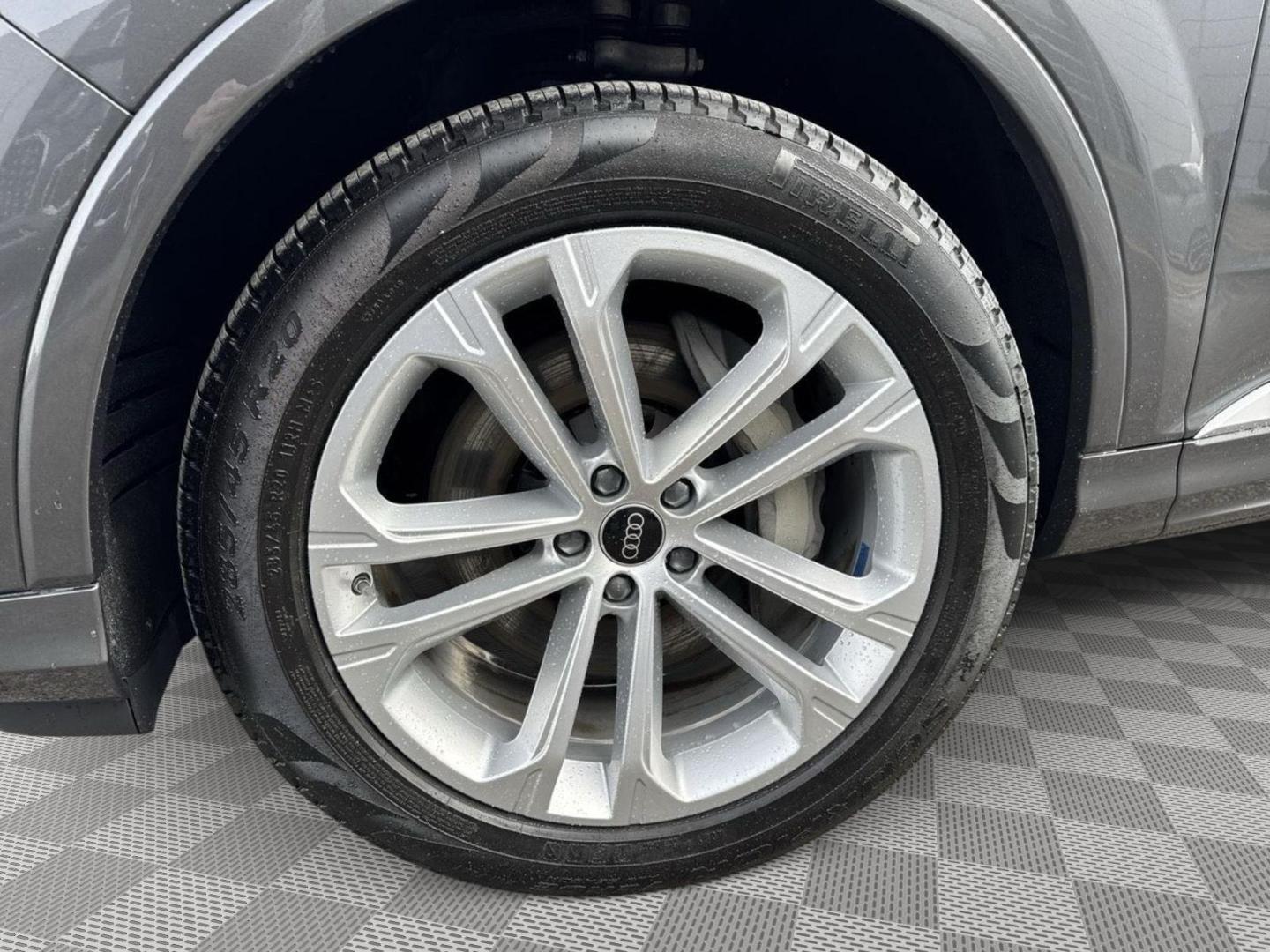 2025 Audi Q7 Prestige - Photo 8