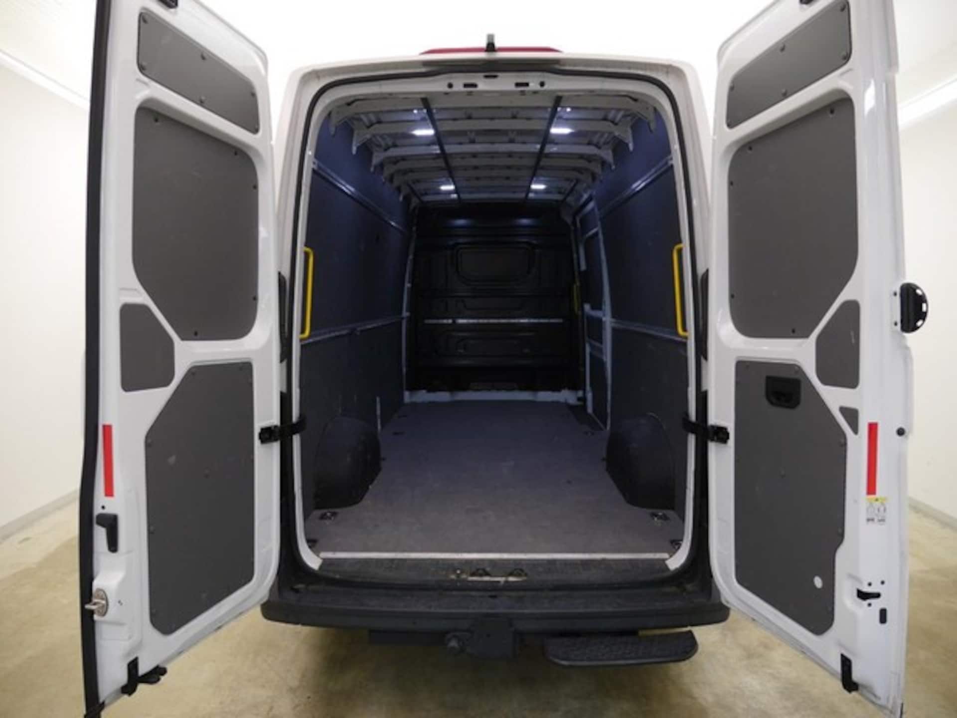 Volkswagen Crafter Kasten langer Radstand