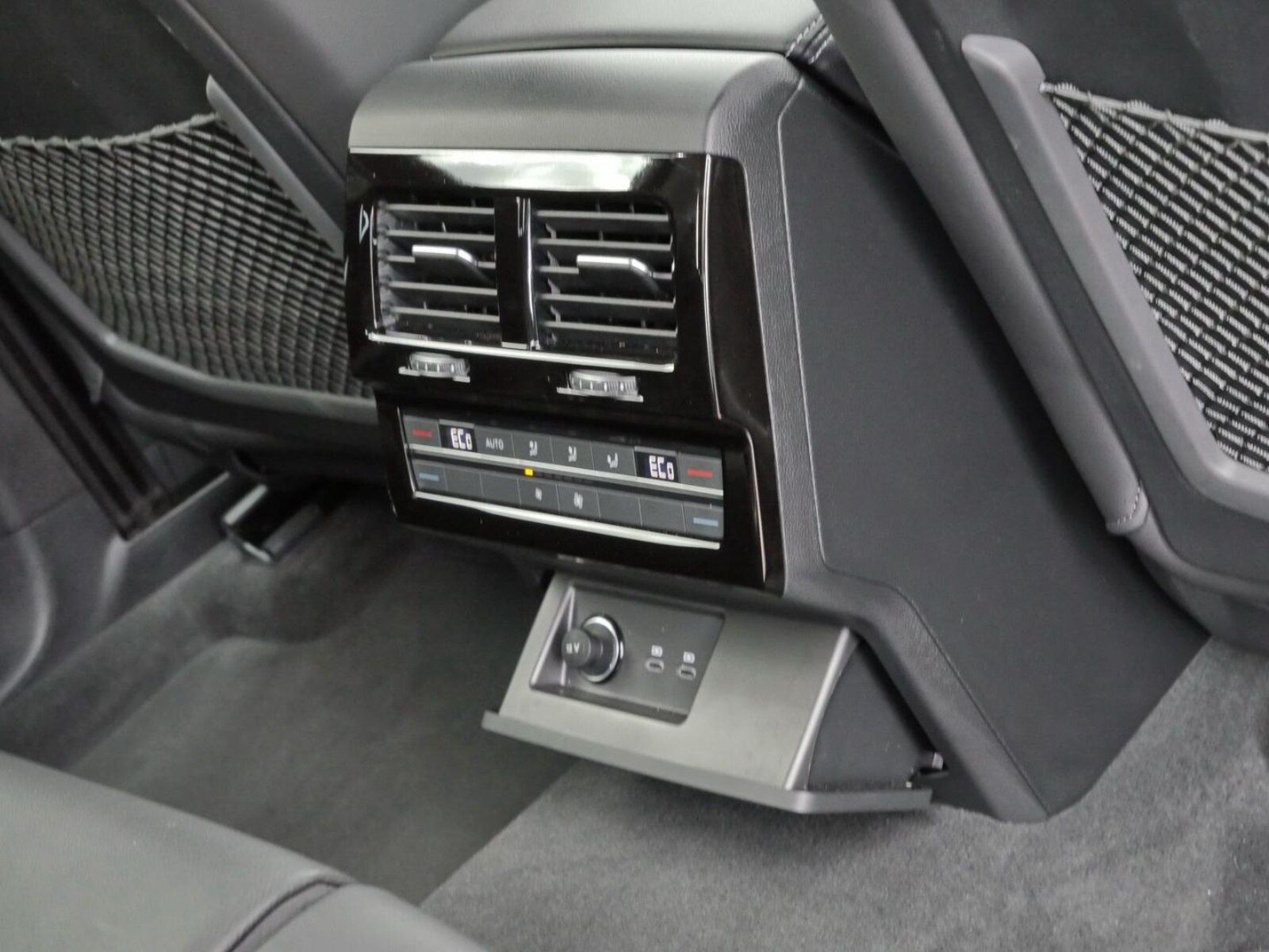 Volkswagen Touareg – Bild 17