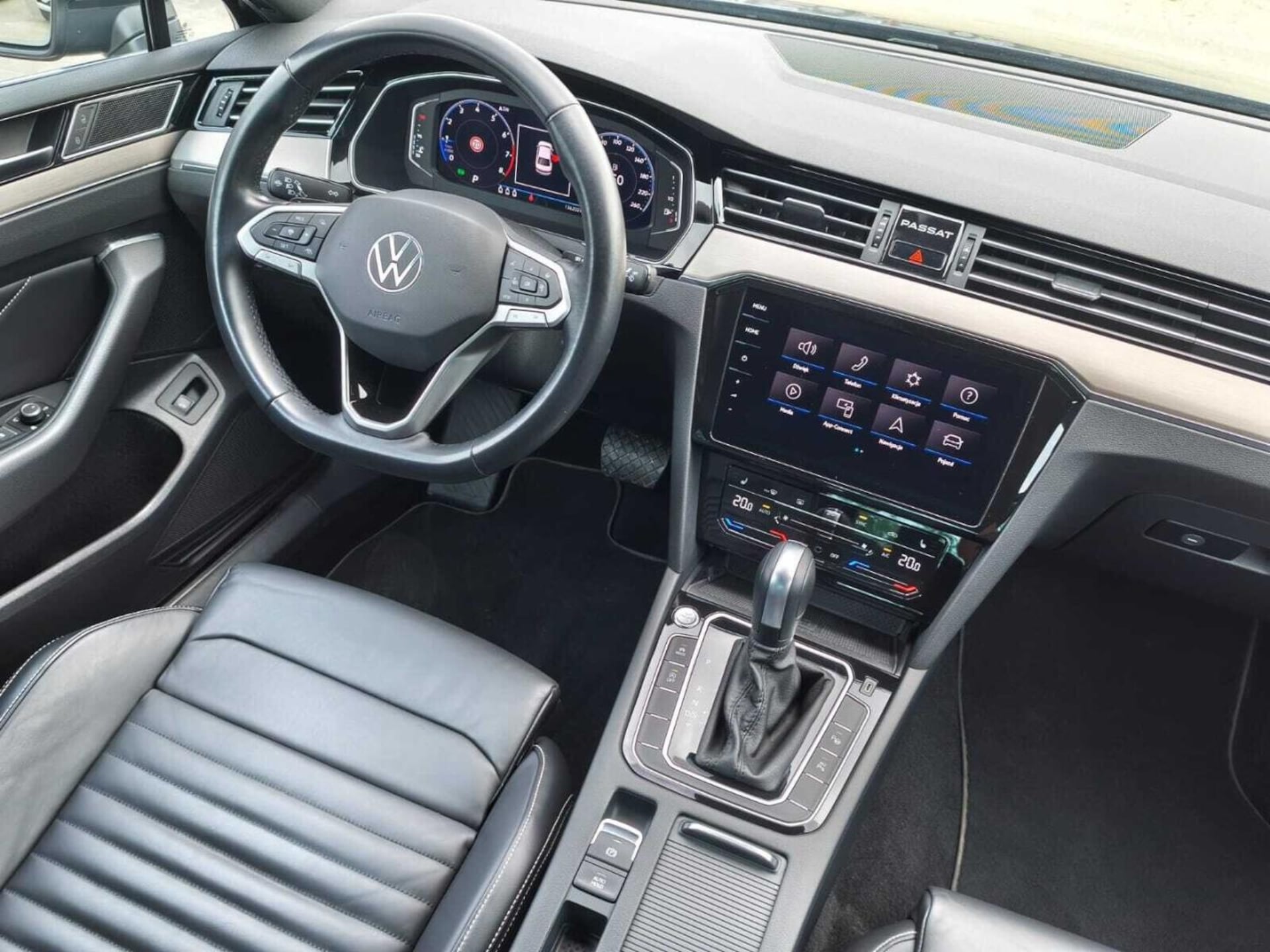 Volkswagen Passat Elegance