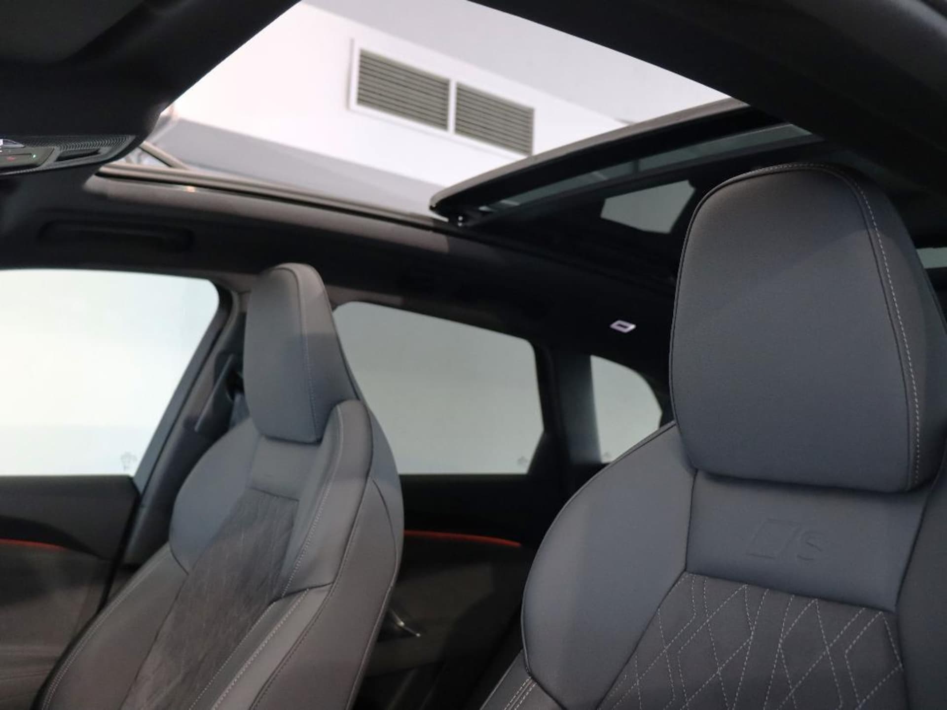 Audi SQ5 SUV edition one