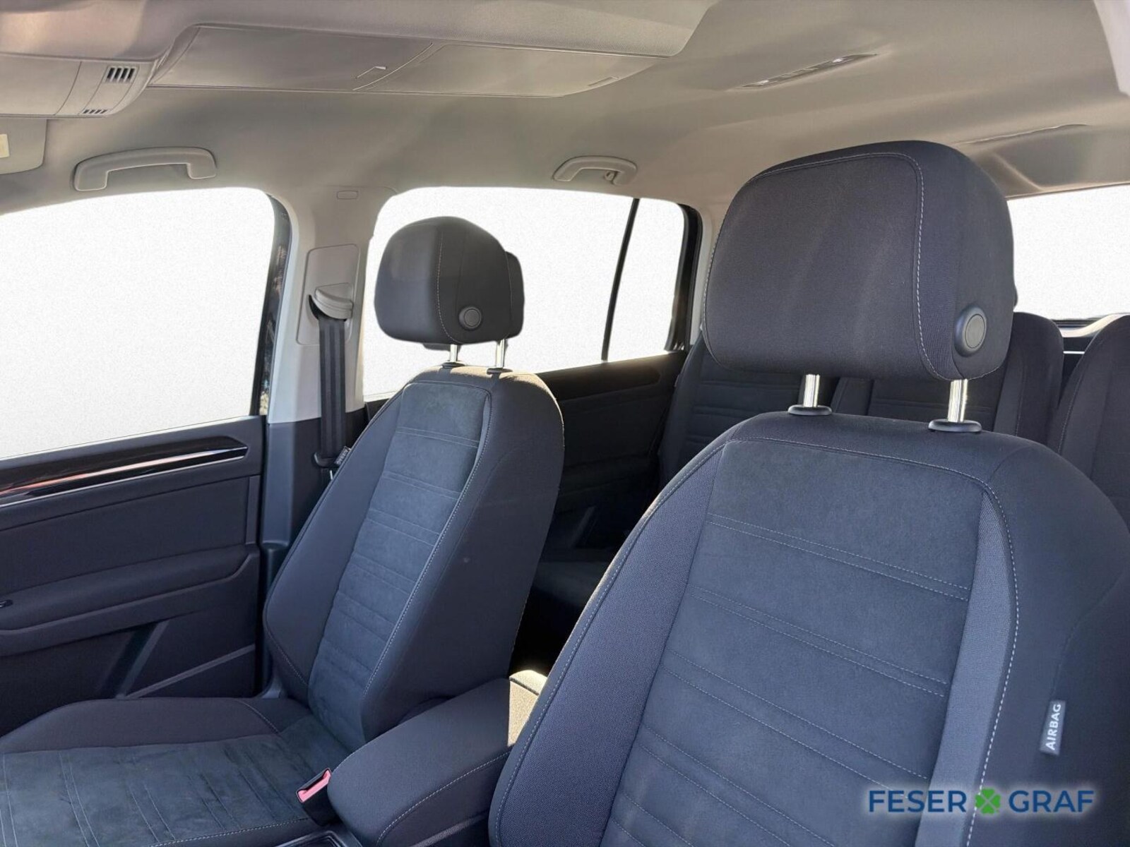 Volkswagen Touran – Bild 11