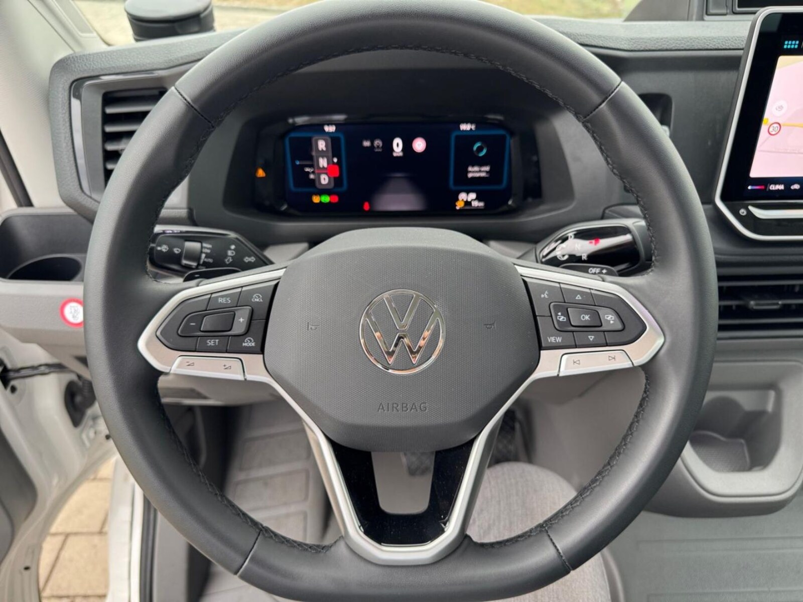 Volkswagen Crafter Einzelkabine langer Radstand – Bild 16