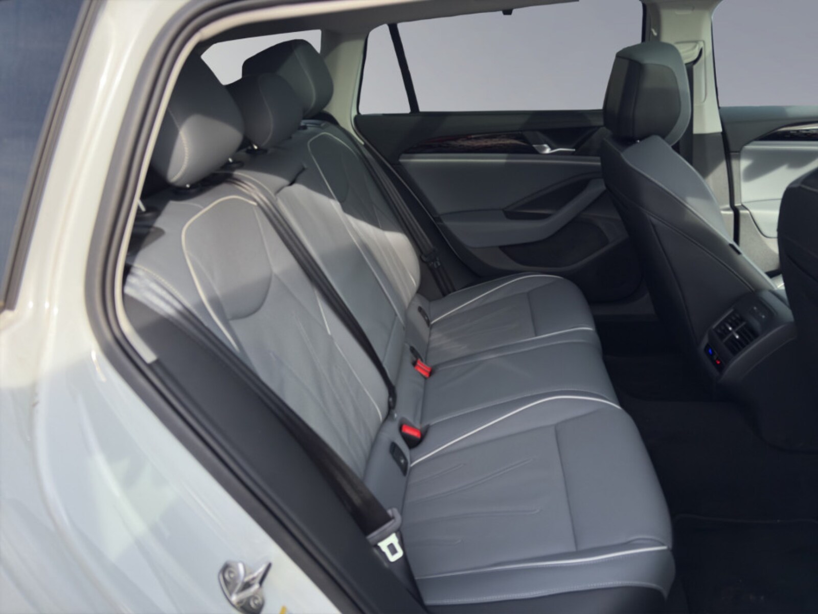 Volkswagen Passat – Bild 18