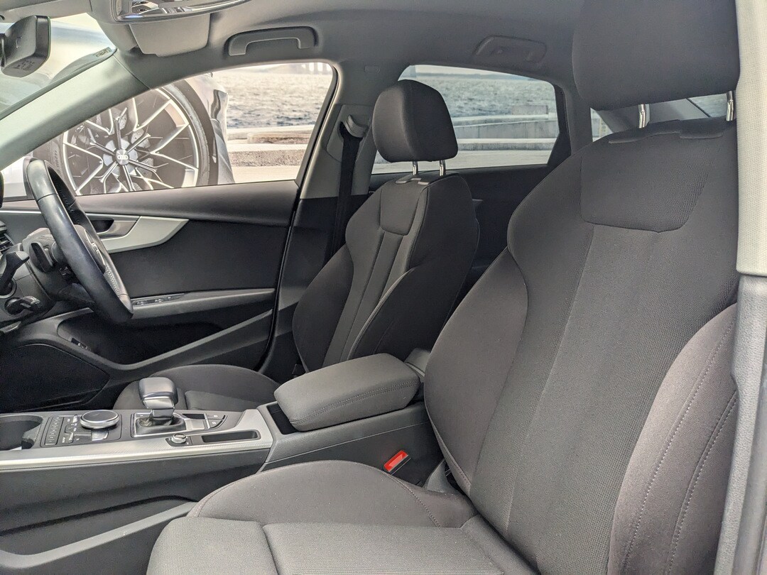 Audi A4 Sedan