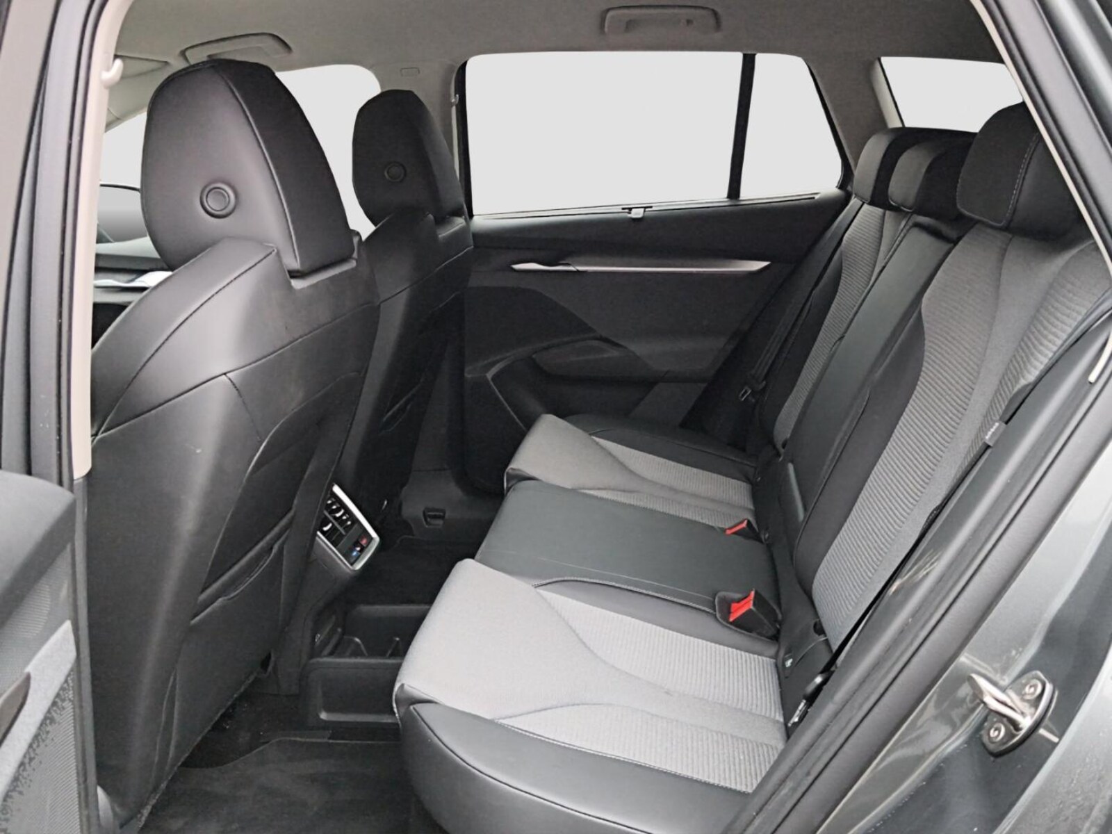 Škoda Enyaq – Bild 17